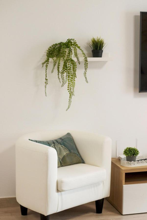 Family Apartment Walking Distance To The Sea And All Amenities Sitio de Calahonda Ngoại thất bức ảnh