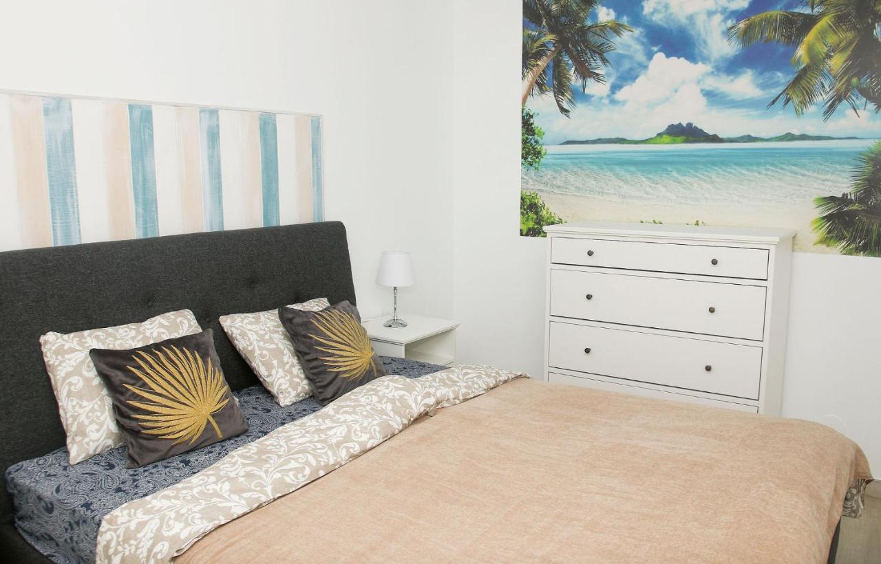 Family Apartment Walking Distance To The Sea And All Amenities Sitio de Calahonda Ngoại thất bức ảnh