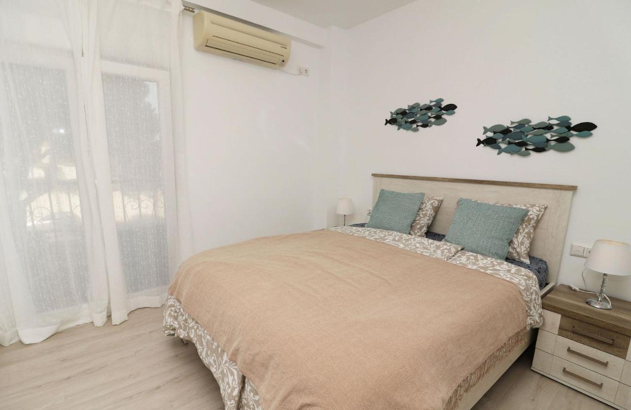 Family Apartment Walking Distance To The Sea And All Amenities Sitio de Calahonda Ngoại thất bức ảnh
